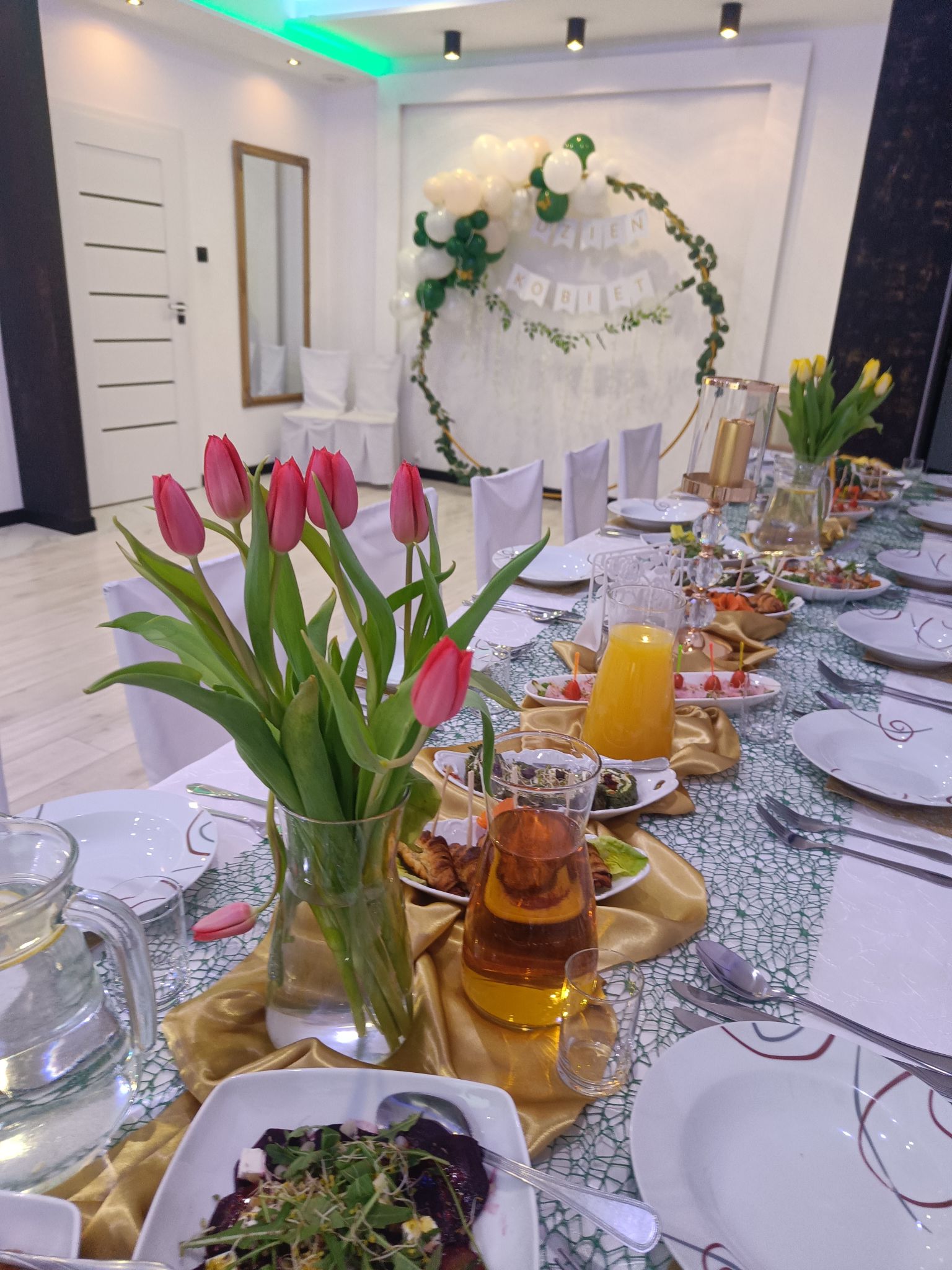 Sala zawsze udekorowana